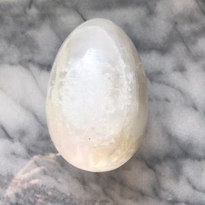 868g Selenite egg